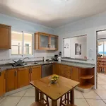 Casa de Férias Gazela House Comfort & Barbecue In Porto Santo