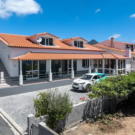 Gazela House Comfort & Barbecue In Дом отдыха Порту-Санту