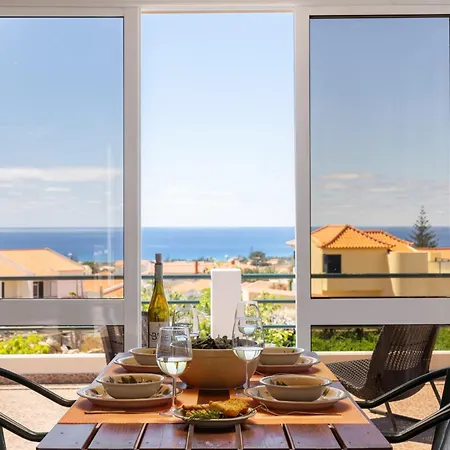 Gazela House Comfort & Barbecue In Порту-Санту