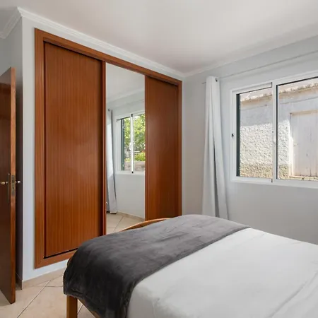 Gazela House Comfort & Barbecue In * Порту-Санту