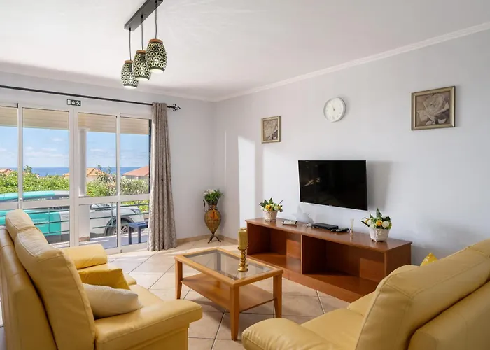 Gazela House Comfort & Barbecue In * Porto Santo